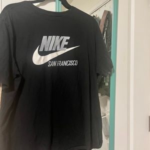 Women’s Nike t-shirt